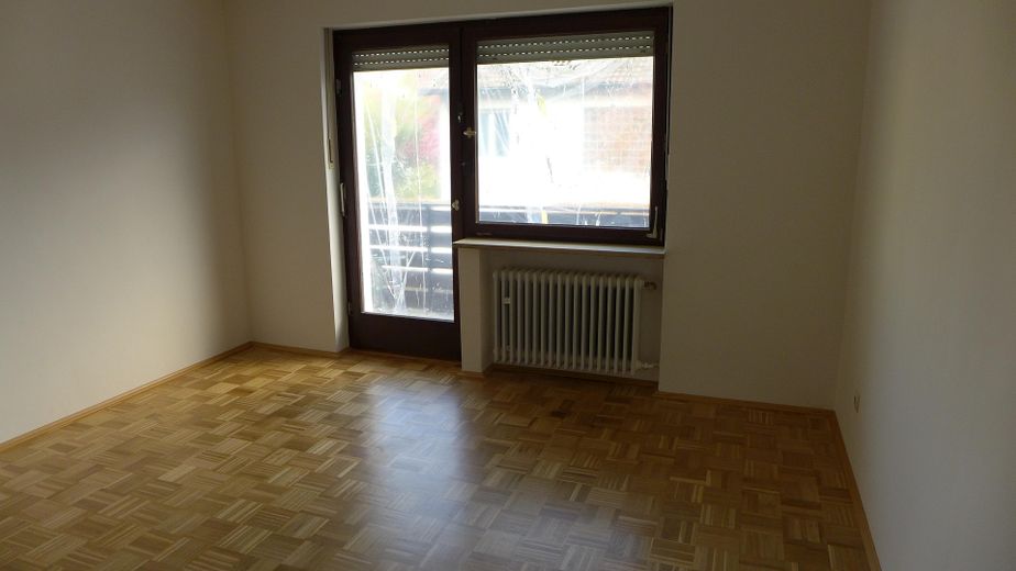 Ihr Rückzugsort in Ottobrunn:  Familien-DHH mit viel Platz und  sonnigem Garten & Top-Lage – 1. OG mit Balkon