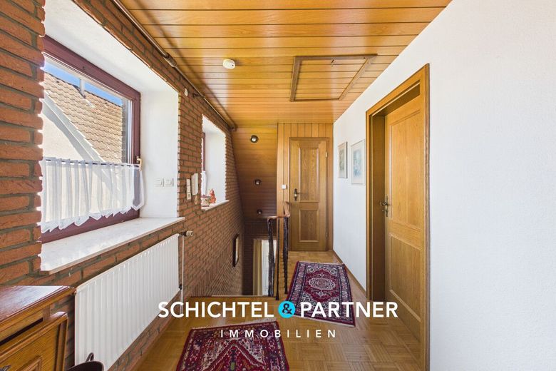 Woltmershausen | Familienhaus mit Carport &amp; großem Südwest-Garten – S&amp;P | Flur