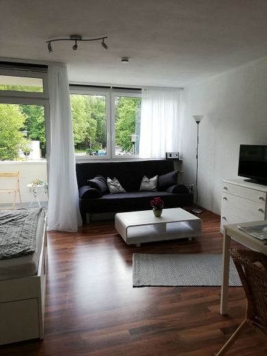 Fully equipped apartment, central city location near the hospital, immediately available, private sale – Foto 1
