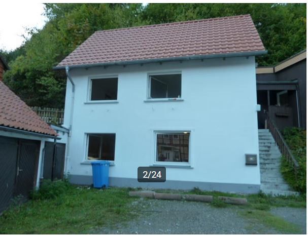 Freistehendes Einfamilienhaus 4 Zimmern 2x Garage + 694qm Bodend – Foto 1