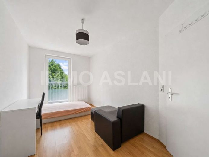 Altbaucharme im Leipziger Osten: Vermietete 2-Zimmer-Wohnung im Denkmalobjekt – Foto 1