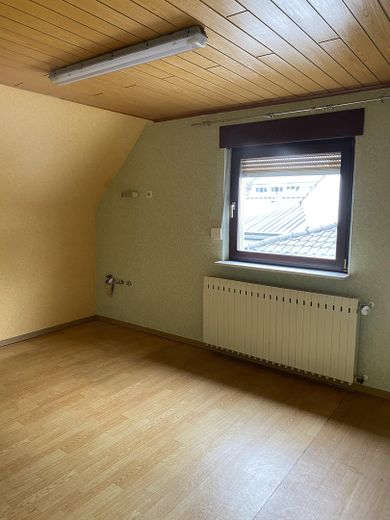 Vrijstaande woning met balkon en garage – Foto 40