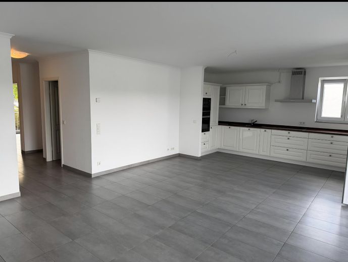 Exclusivo apartamento de 2 habitaciones con balcón de 22 m2 en primera línea del Rin – Foto 13