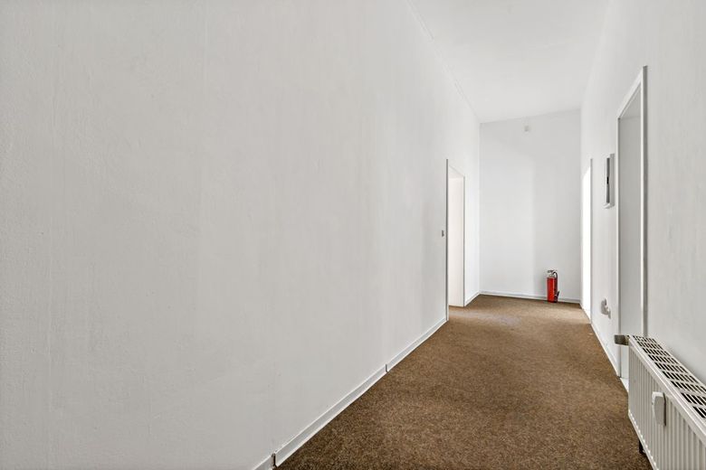 Kleine Boutique am Händelhaus – Eingang Treppenhaus
