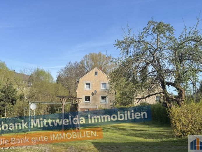 Einfamilienhaus mit großem Grundstück und Doppelgarage in ruhiger Lage! – Foto 1
