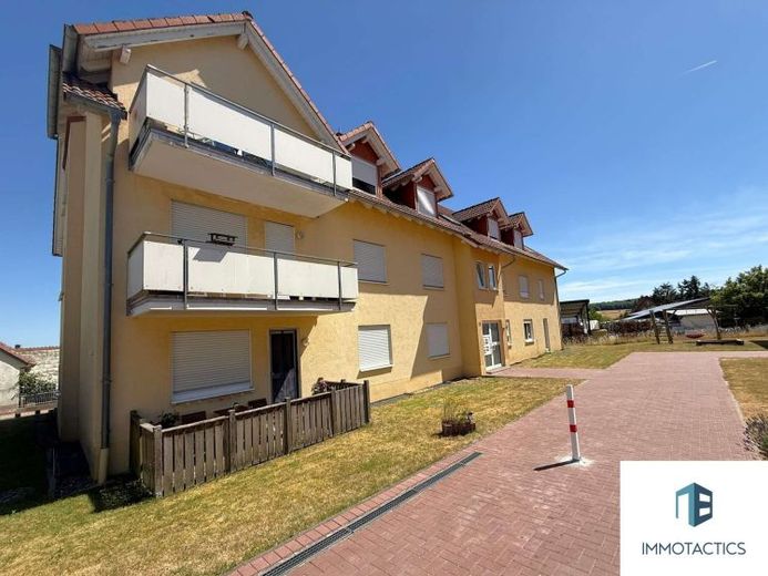 3-Zimmer-Wohnung mit Südbalkon, 89 m² Wohnfläche, Einbauküche - inklusive 2 Stellplätzen & Keller – फोटो 1