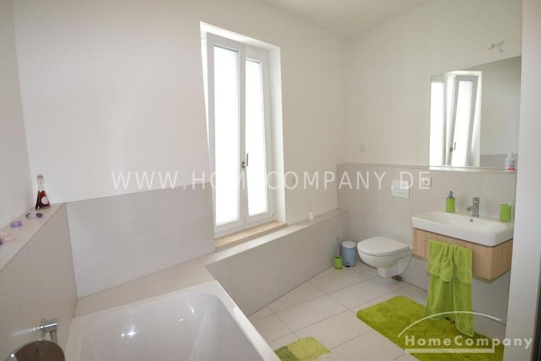 Zentrale 2-Zimmer-Wohnung in Tiergarten, möbliert – d929e6eef6bbbb63e8c60183caf7df409fdcb916.jpg