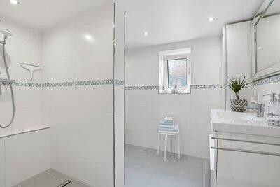 220 m² nahe Greetsiel – 3 Schlafsuiten, eine Ebene, provisionsfrei – Foto 28
