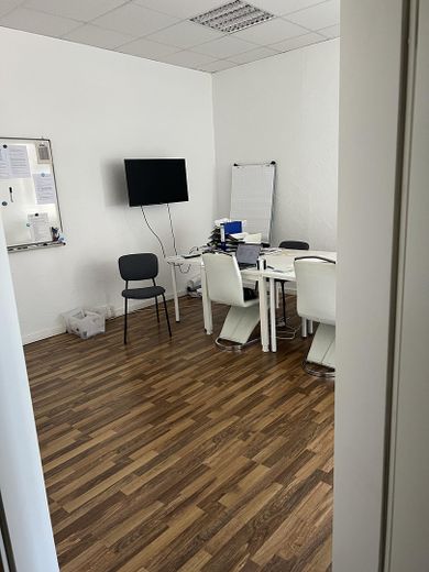 Locale commerciale centrale a Pirmasens | ca. 80 m² | Ufficio, studio o servizi – Foto 8