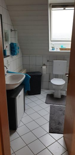 Einfamilienhaus  – DG frei, EG vermietet, auch als EFH nutzbar - keine Provision – फोटो 11