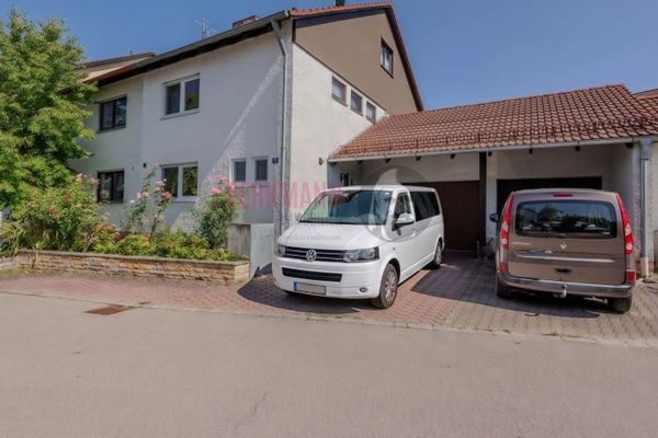 Ruimte voor het hele gezin, ruime twee-onder-een-kapwoning met tuin en garage in een landelijke omgeving