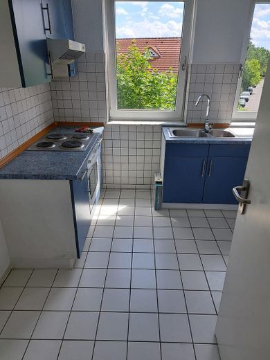 Blick vom Flur in die Küche