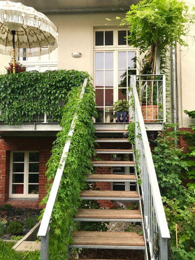 Aufgang Balkon 1 + Souterrain 