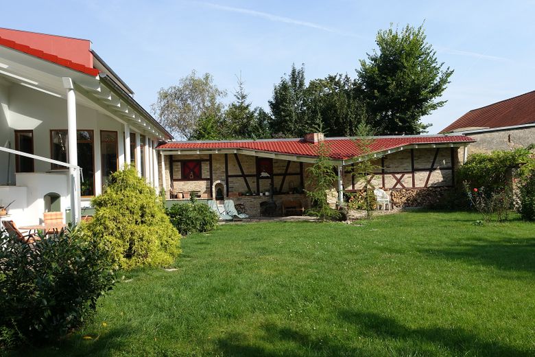 Großes Einfamilienhaus mit großem Garten – Foto 6