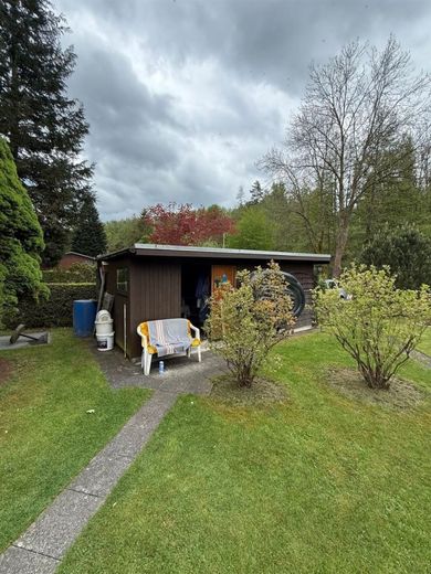 Zwei Ferienhäuschen am Fluss in idyllischer Lage – PHOTO-2026-05-13-16-00-24_17