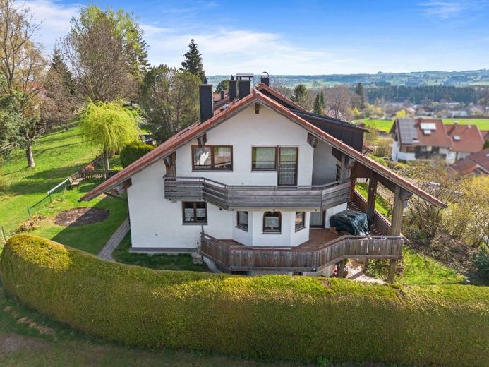 Ampia casa bifamiliare con appartamento indipendente – Foto 1