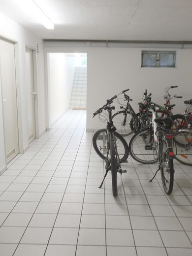 DETAIL: Fahrradkeller