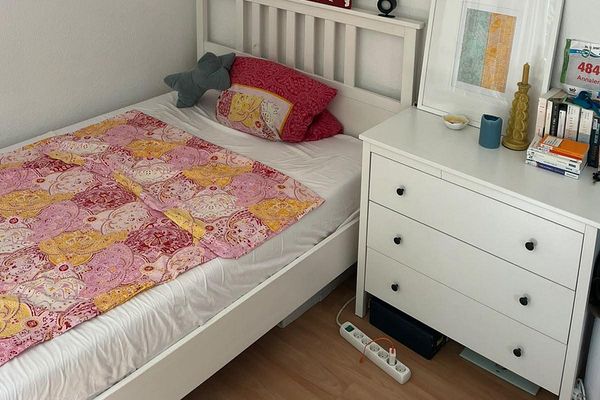 Helle 1-Zimmer-Wohnung mit Gartenblick