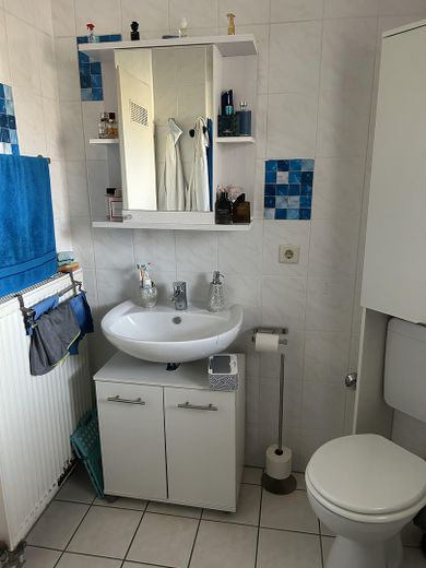3-kamerappartement met loggia op een rustige locatie in Ludwigshafen – Foto 8