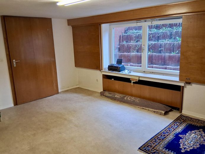 Bungalow im Grünen - provisionsfrei – Keller: heller Hobbyraum