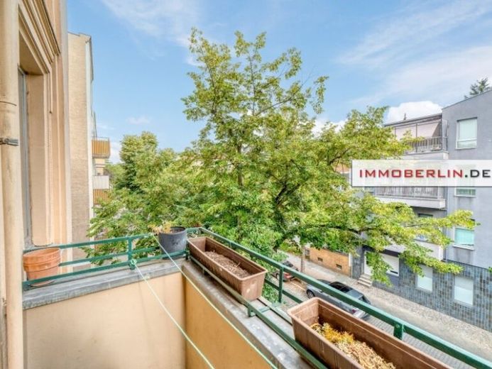 IMMOBERLIN.DE - Luminoso appartamento d’epoca con balcone esposto a sud in posizione tranquilla – Foto 1