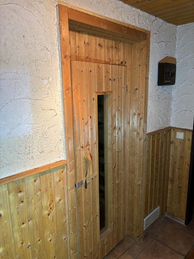 Türe zur Sauna