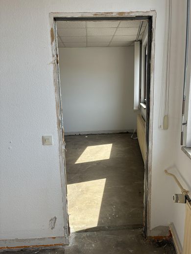 Vermietung: Großzügige Praxis- oder Bürofläche mit Entwicklungspotenzial im Herzen von Bad Kreuznach – फोटो 23