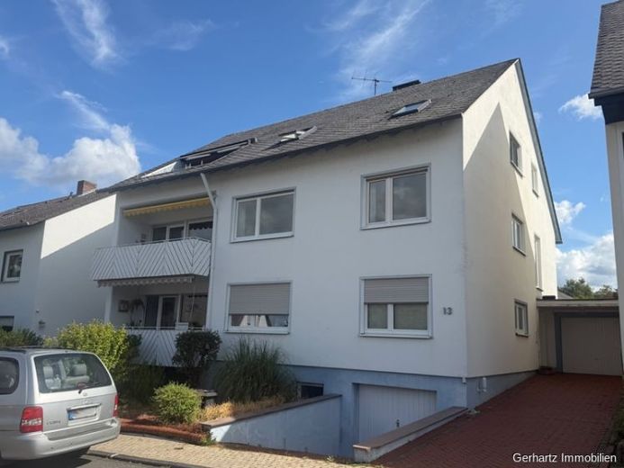 Groot 4-kamerappartement in eigendom met keuken, balkon, garage en aandeel in de tuin, Koblenz Pfaffendorfer-Höhe. – Foto 1