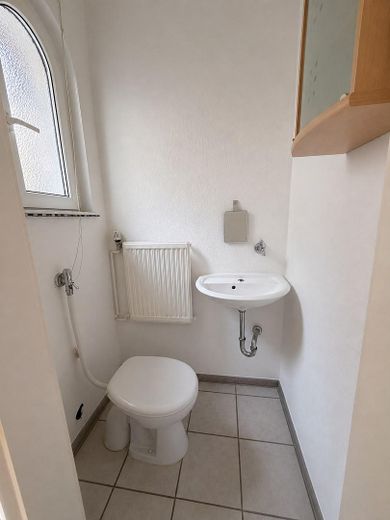 Appartamento di 2,5 locali + garage + ingresso privato + giardino, direttamente presso la TU Dortmund e il parco tecnologico di Dortmund – WC 1