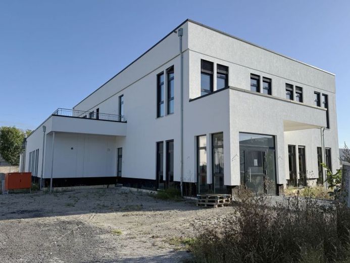 Gewerbeimmobilie in Misburg-Süd – Foto 1