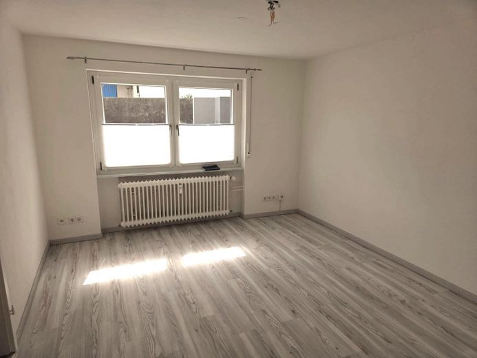 Wohnraum Ansicht v. Flur