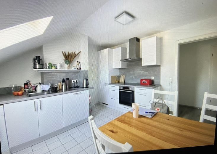 Geräumige Wohnküche, bewohnt