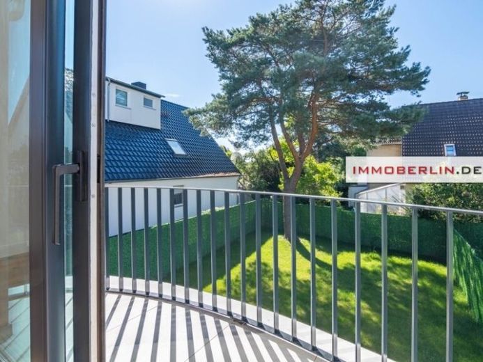 IMMOBERLIN.DE - ¡Primera ocupación! Elegante casa de nueva construcción en una ubicación ideal para familias en las afueras de la ciudad – Foto 1