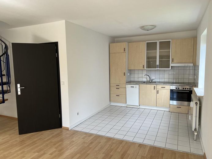 offene Küche m. Einbauküche