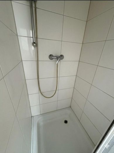 Vermietete Kapitalanlage in Innenstadtnähe – Badezimmer