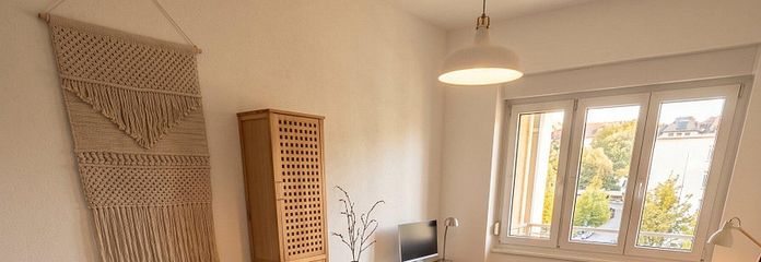 Piso reformado de 3 habitaciones con gran balcón y cocina equipada en Stuttgart-Ost – Arbeitszimmer