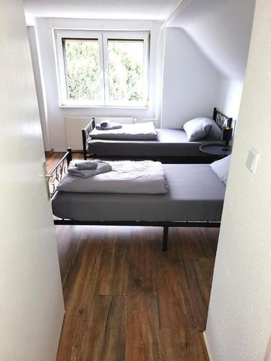 Sans commission, vente entre particuliers : deux maisons d’habitation sur 768 m² à Berlin-Kaulsdorf – Photo 11