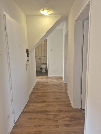 Appena ristrutturato: appartamento di 3,5 locali con spazio per lavorare da casa a Duisburg-Meiderich – Eingangsbereich