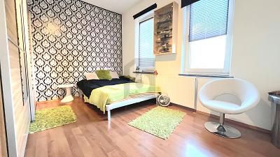 397 M² WOHNFLÄCHE VOLLER MÖGLICHKEITEN – 1789298240_0cf54d.jpg