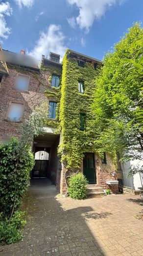 *** Historischer Altbau mit Stil: Voll vermietetes Dreifamilienhaus in Worms *** – Hausansicht 4