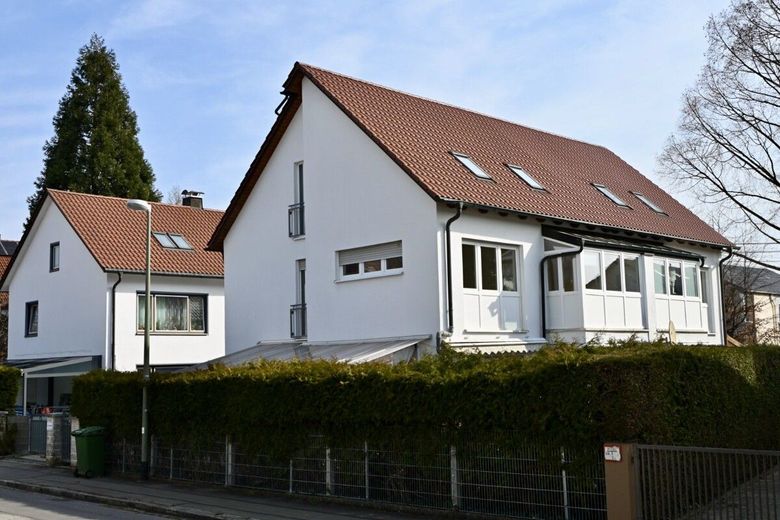 Junge Doppelhaushälfte in Göggingen mit Potenzial – Ansicht Süd-Ost