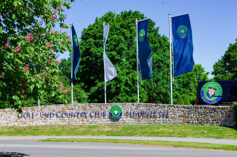 Luxuriöse Marmorvilla am Leading Golf Club Seddiner See - Landhausvilla vor den Toren Berlins – Golf-Club