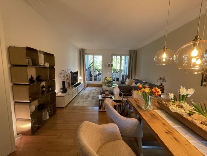 Klostergärten Münster | Concierge | Spa | Fitness | 123 m² | 3 Balkone | TG | Luxuswohnung – Wohnzimmer