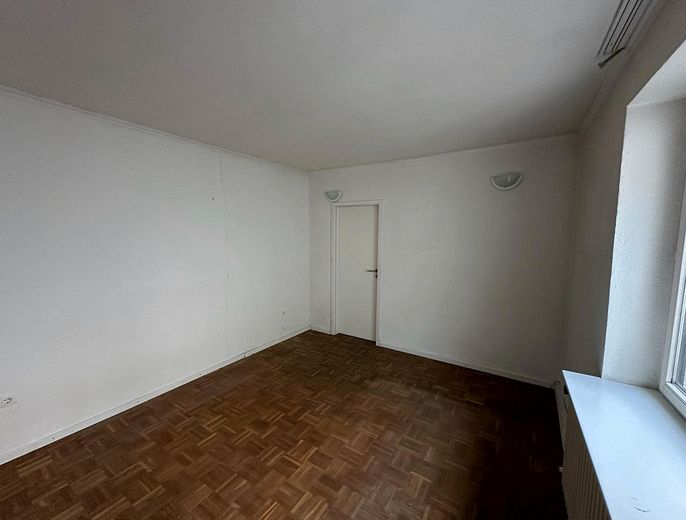 Attraktive Innenstadtlage in Düsseldorf - 3,5 Zimmer Wohnung – Zimmer