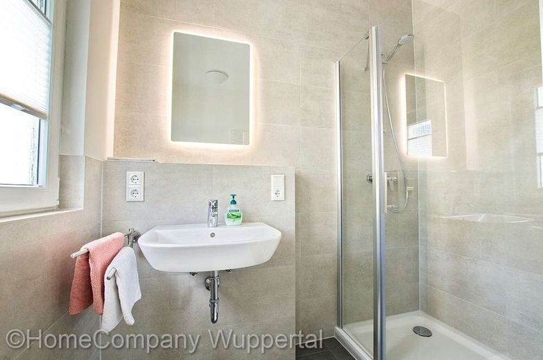 6bed9c12ac7227e3a0911b1c866f7405ddacb6e5.jpg