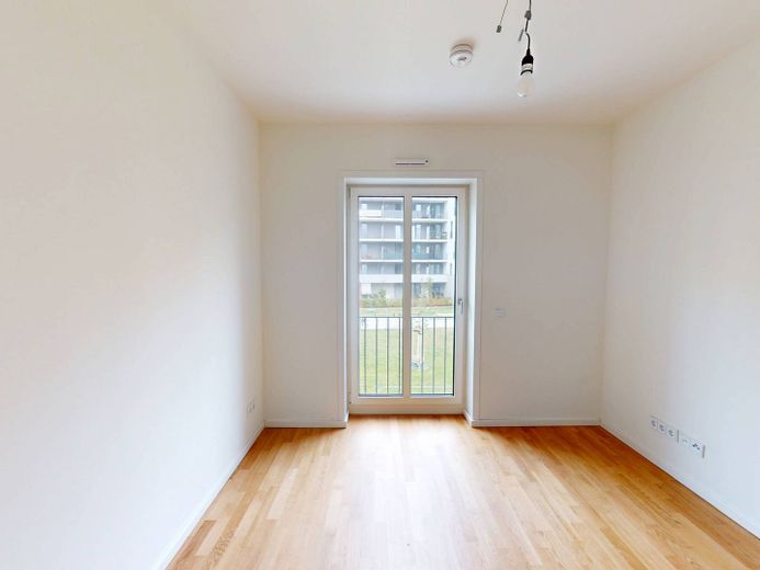 YON BERLIN - Luminoso appartamento di nuova costruzione con 3 locali, cucina componibile e BALCONE a Berlino-Friedenau – Schlafzimmer II