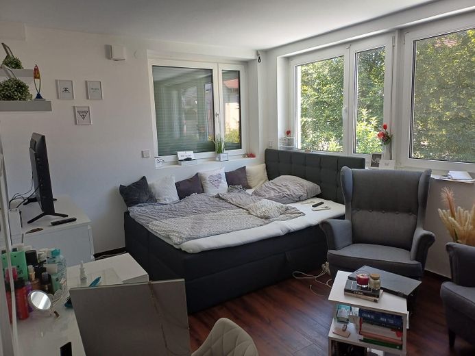 DHH in Gerlingen mit Energieffizienzklasse A+ mit PV-Anlage, Solar, Wärmepumpe und Klima – Foto 9