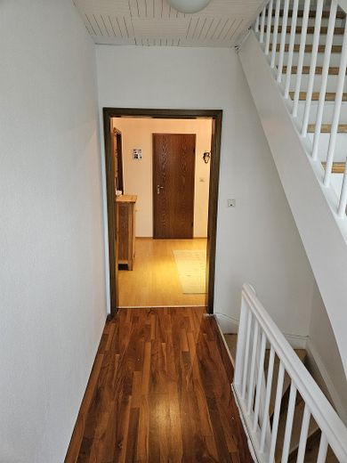 2 Familienhaus mit Appartement in guter Lage zur Ferienvermietung geeignet – Foto 17