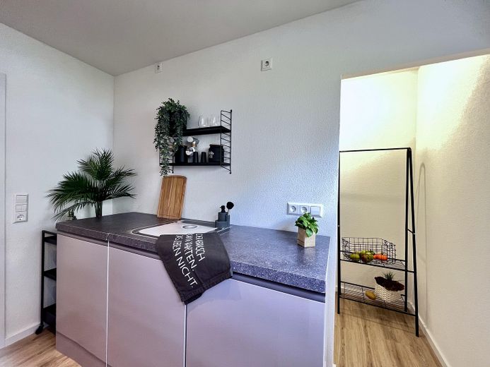 Küche + Abstellkammer