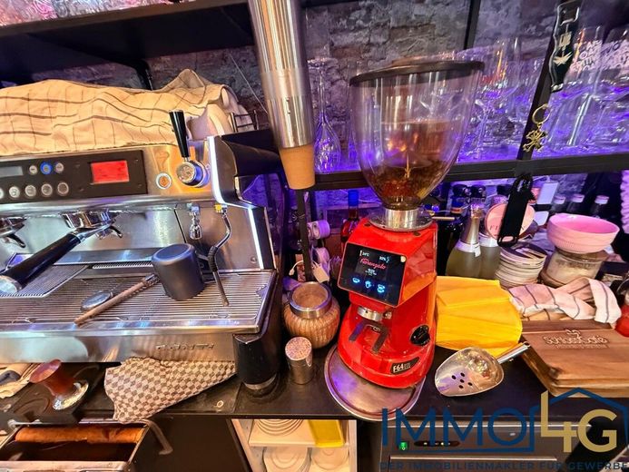 Restaurant/ Cocktailbar mit Spielautomat in der Nähe vom Schloß Charlottenburg – WhatsApp Image 2026-03-26 at 12.15.02 (5)